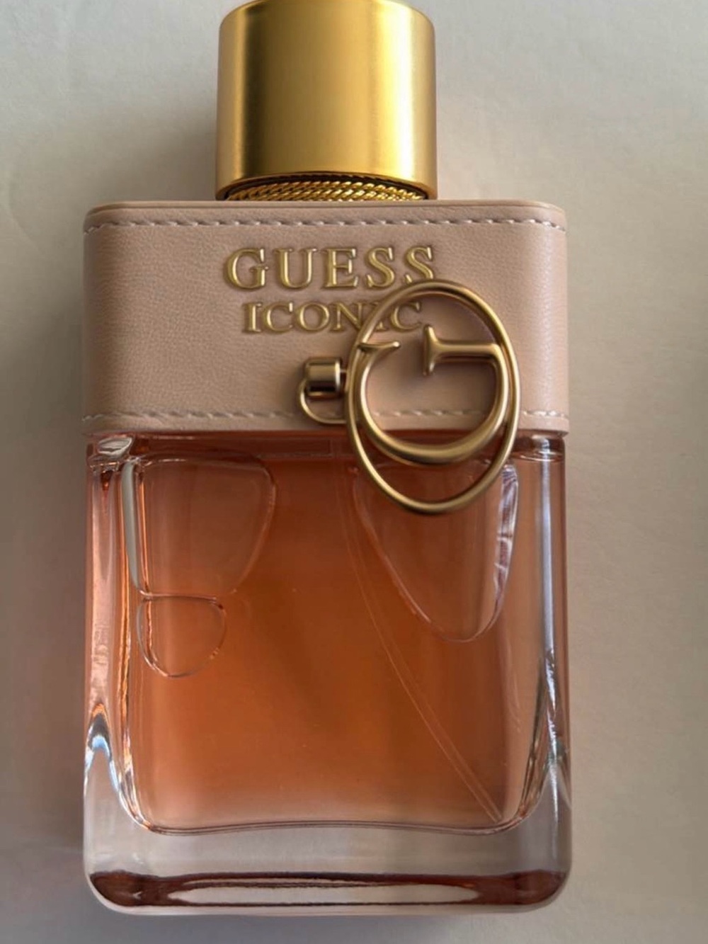 Guess Iconic woman perfume - Picture 2 of 3